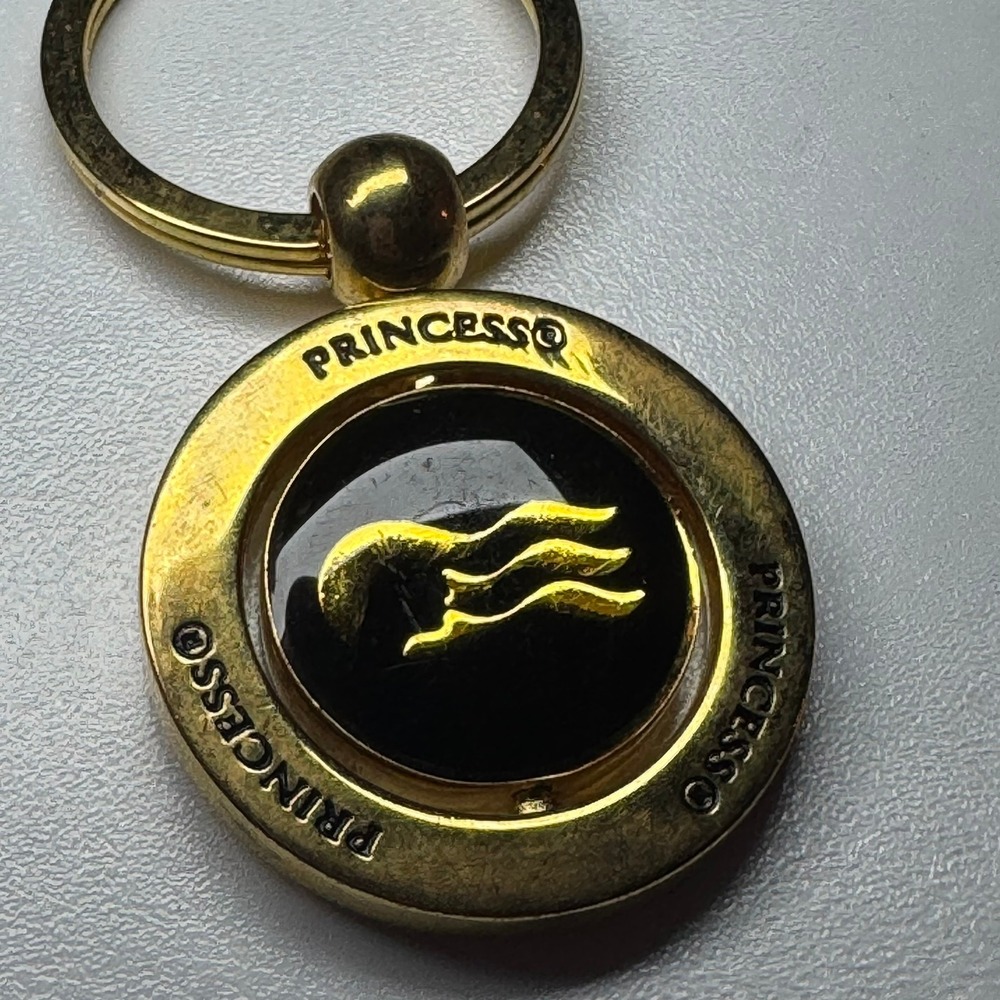 Princess Cruises Ocean Players Club Gold Tone Reversible Keychain